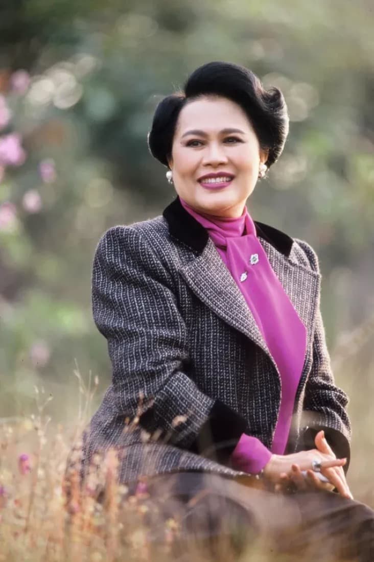 สมเด็จพระนางเจ้าสิริกิติ์ พระบรมราชชนนีพันปีหลวง